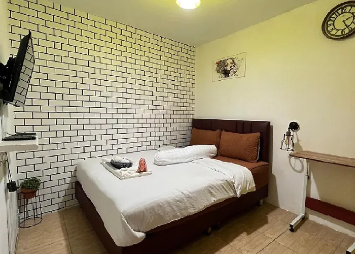 Great House 99 旅馆 *