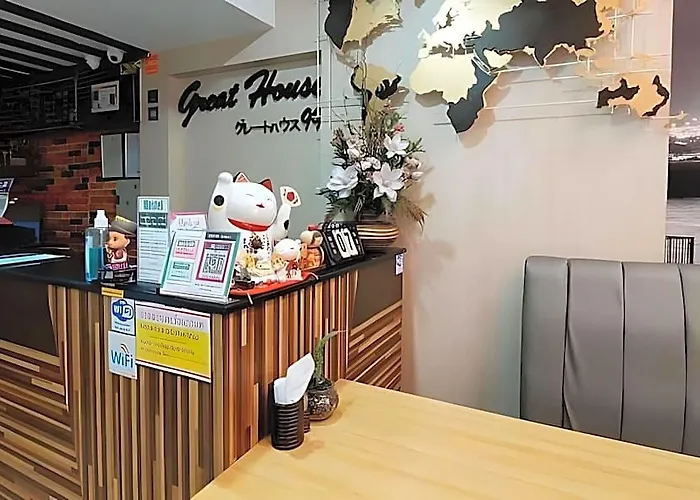 Great House 99 旅馆 *